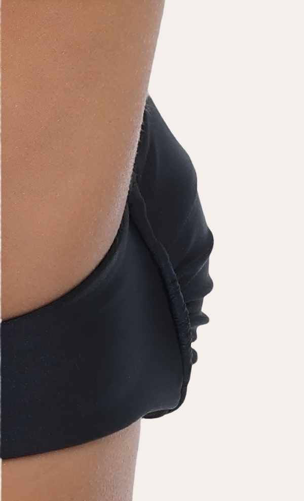 Amour Top in Onyx